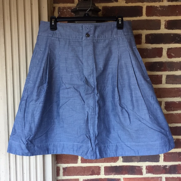 GAP Dresses & Skirts - HP🎉- Gap Denim Button Skirt- Great Condition.
